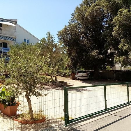Tihana-Ground Floor With Large Terrace Makarska Exterior photo