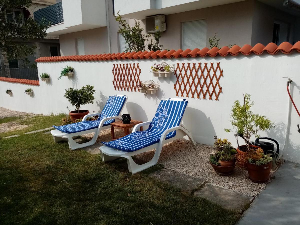 Tihana-Ground Floor With Large Terrace Makarska Exterior photo