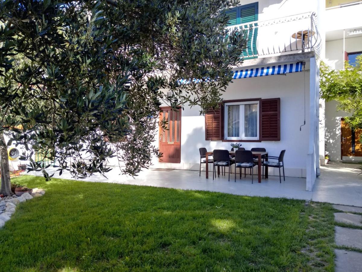 Tihana-Ground Floor With Large Terrace Makarska Exterior photo