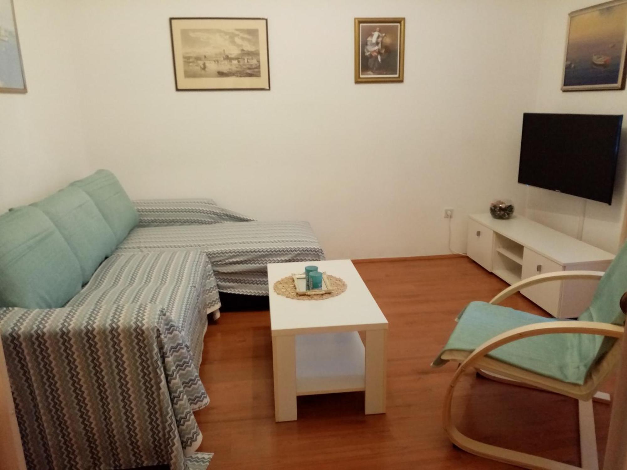 Tihana-Ground Floor With Large Terrace Makarska Exterior photo