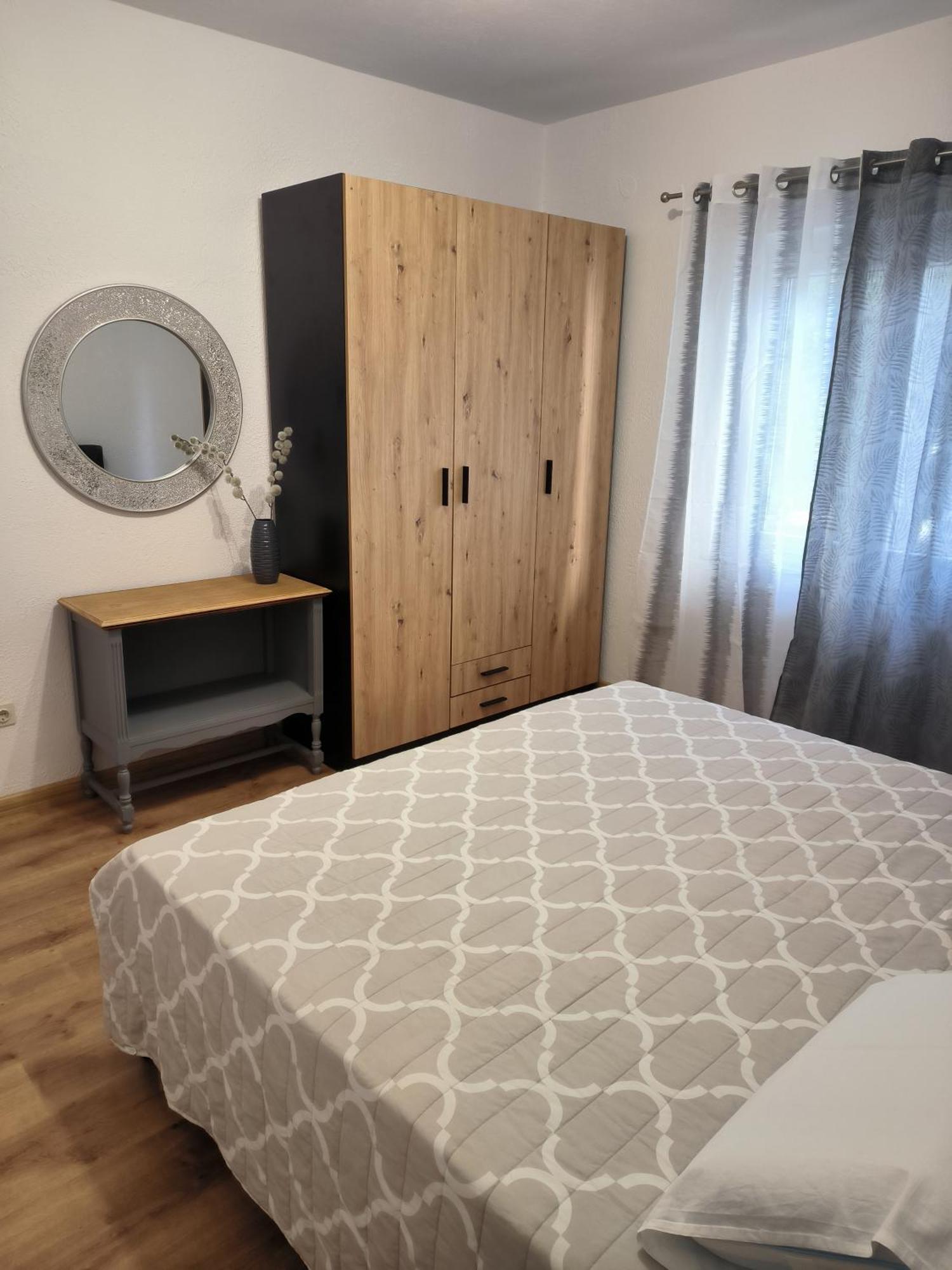 Tihana-Ground Floor With Large Terrace Makarska Exterior photo